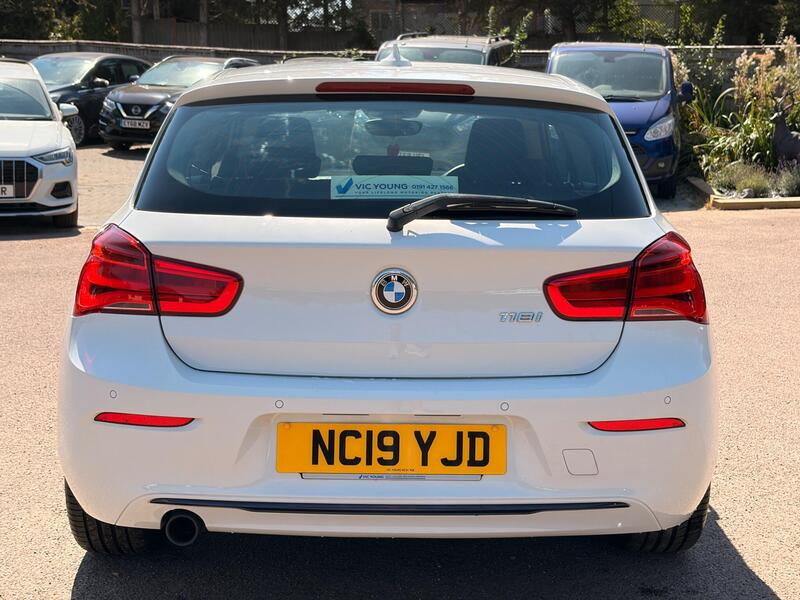 BMW 1 Series view 7