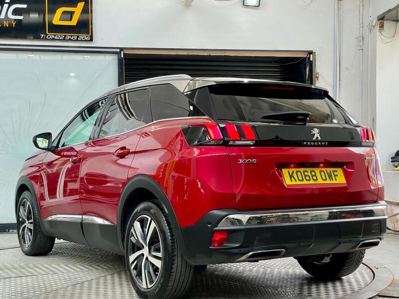 Peugeot 3008 view 3