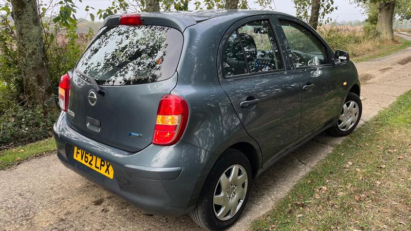 2012 Nissan Micra — photo 10