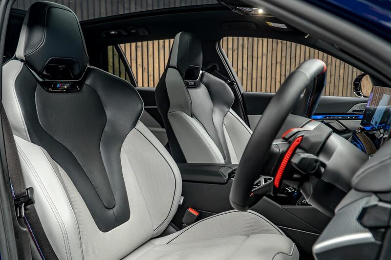 BMW M5 view 2