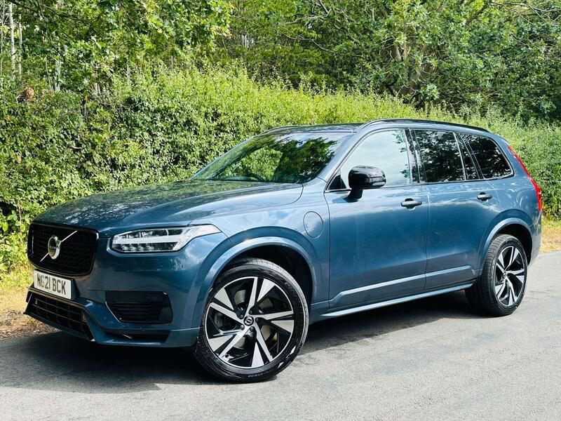 Volvo XC90 view 5