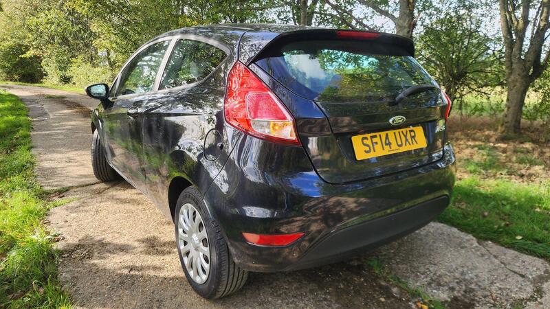 2014 Ford Fiesta — photo 8