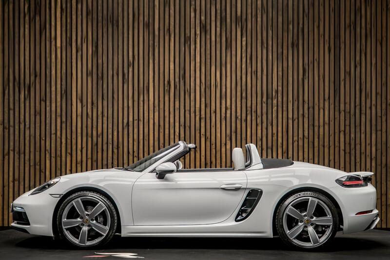Porsche 718 Boxster view 7