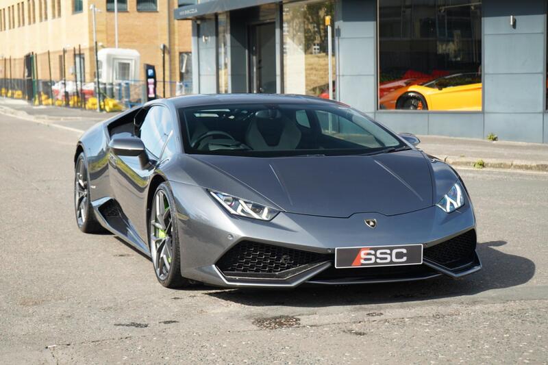 Lamborghini Huracan view 6