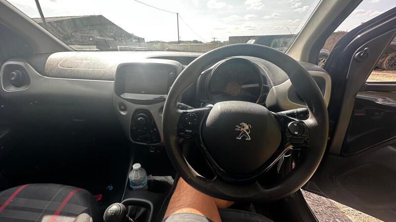 2015 Peugeot 108 — photo 20