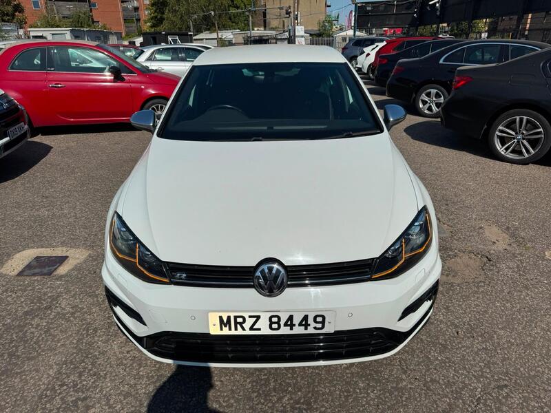 Volkswagen Golf view 6