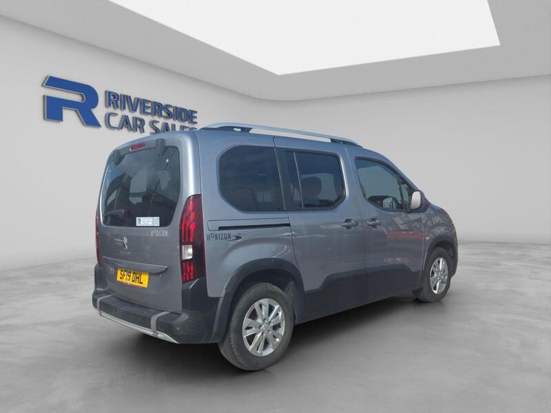 Peugeot Rifter view 4