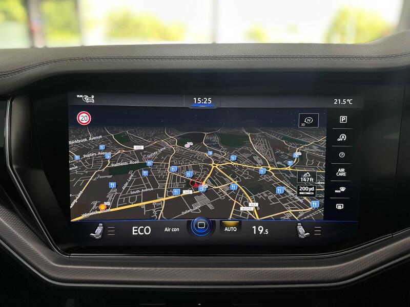 Volkswagen Touareg view 31