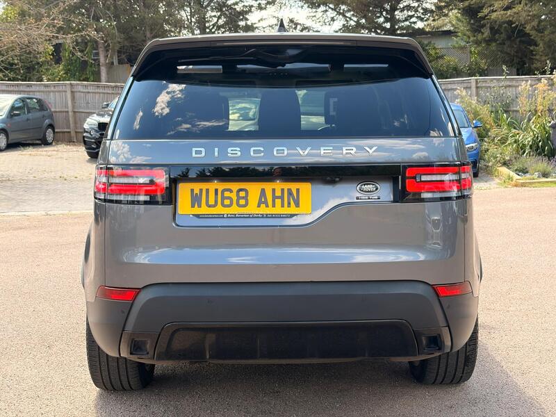 Land Rover Discovery view 7