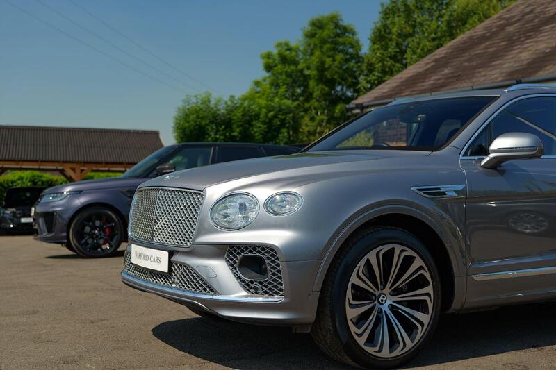 Bentley Bentayga view 7