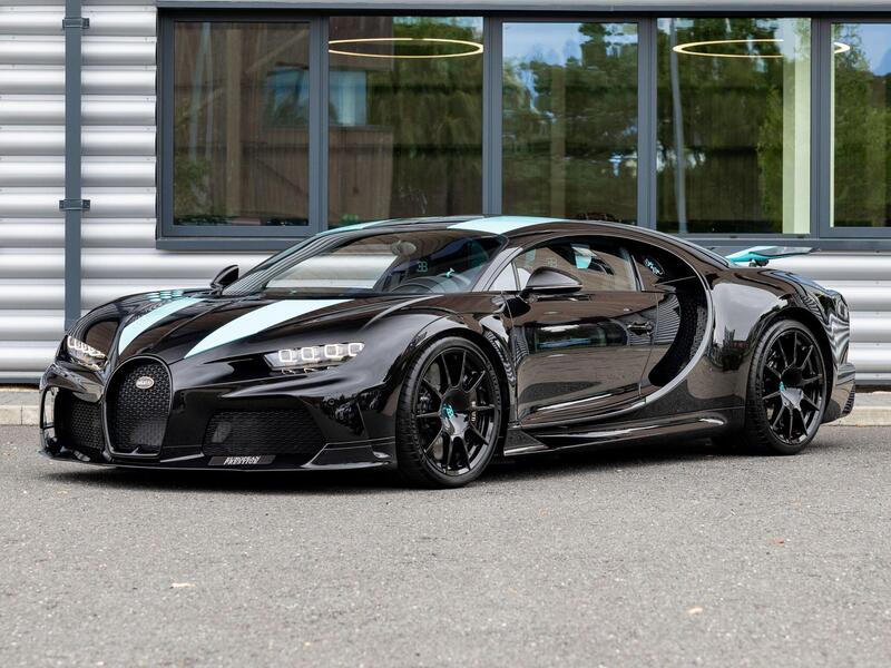 Bugatti Chiron view 7
