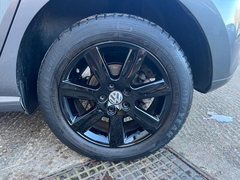 Volkswagen Polo view 25