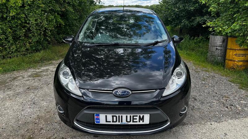 2011 Ford Fiesta — photo 2