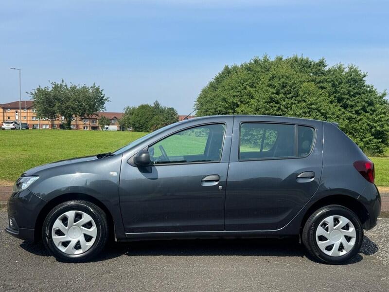 Dacia Sandero view 2