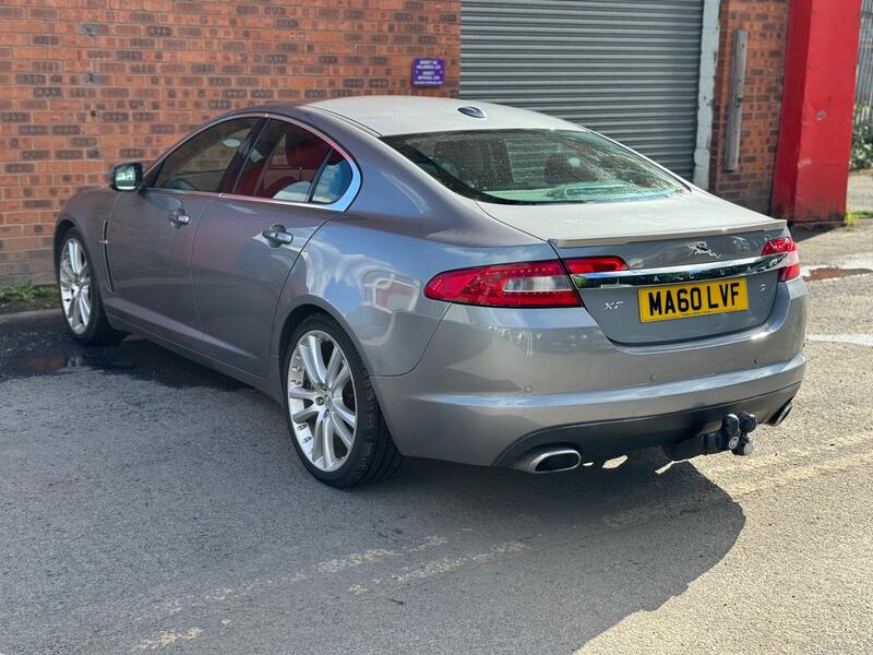 Jaguar XF view 5