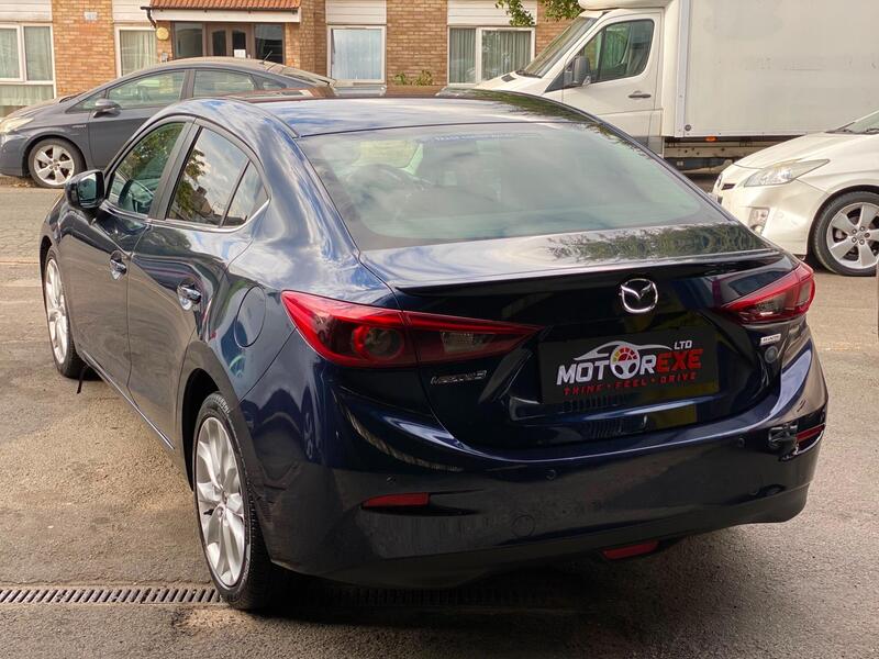 Mazda Mazda3 view 6