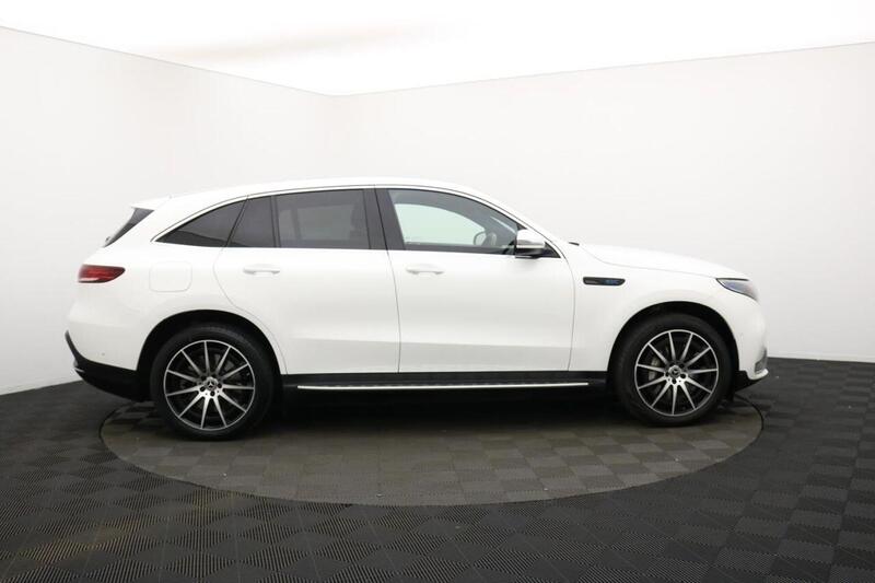 Mercedes-Benz Mercedes-Benz EQC view 2