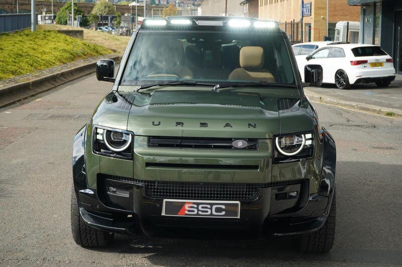 Land Rover Defender 110 view 6