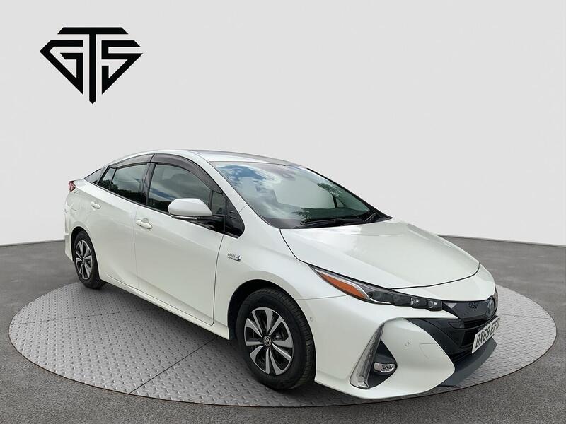 Toyota Prius main image