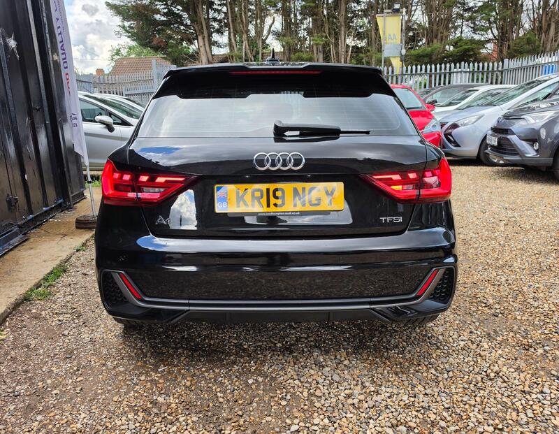 Audi A1 1.5 TFSI 35 S line Sportback S Tronic Euro 6 (s/s) 5dr thumbnail 8