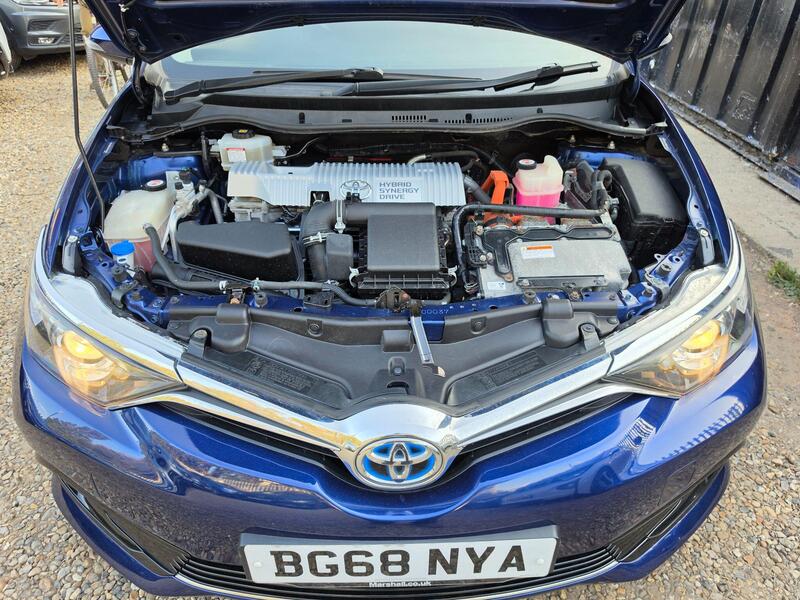 Toyota Auris 1.8 VVT-h Icon Tech CVT Euro 6 (s/s) 5dr thumbnail 50