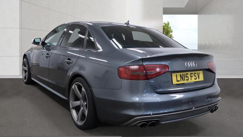 Audi Audi S4 view 3