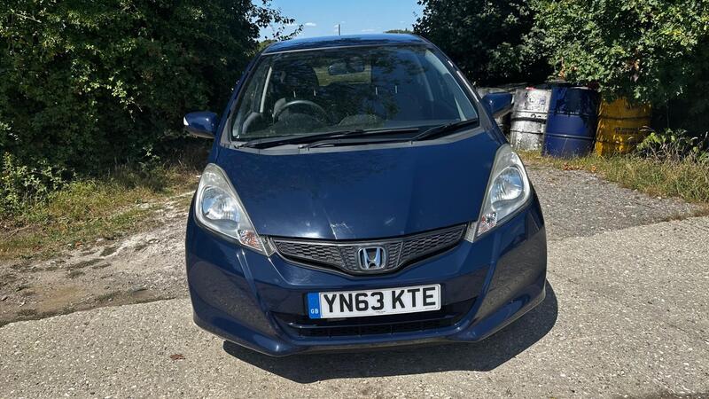 2013 Honda Jazz — photo 2