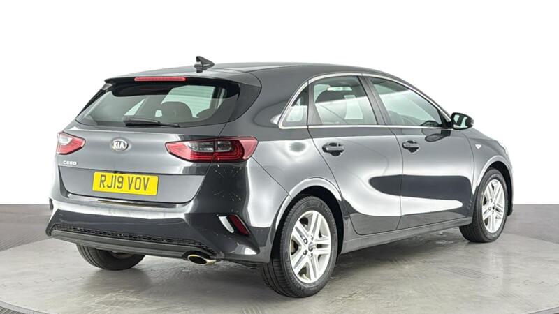 Kia Ceed view 4