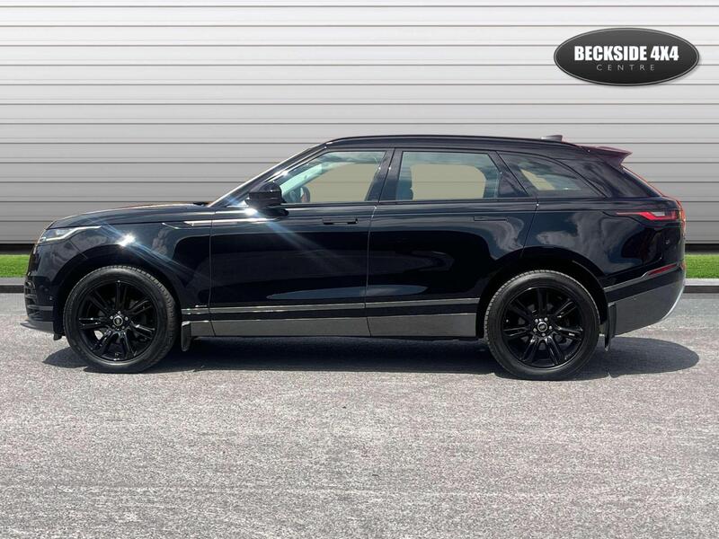 Land Rover Range Rover Velar view 5