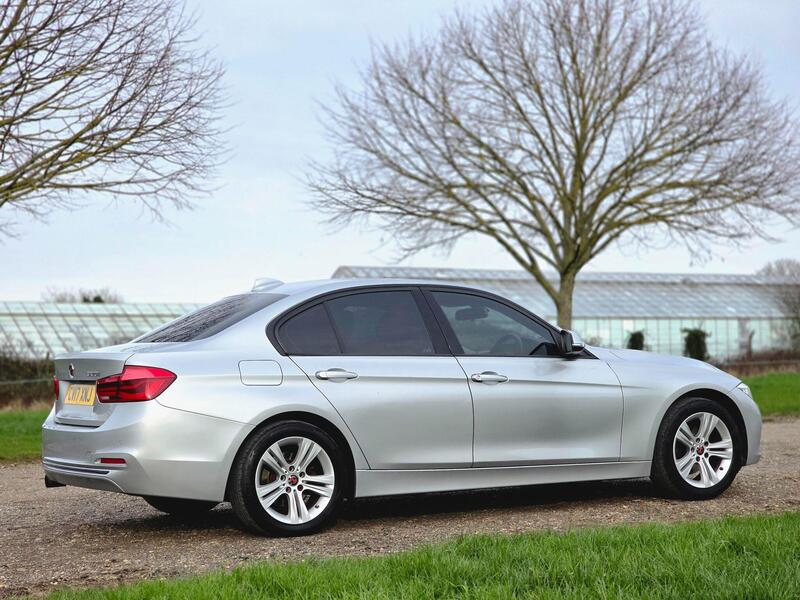 BMW 3 Series view 4
