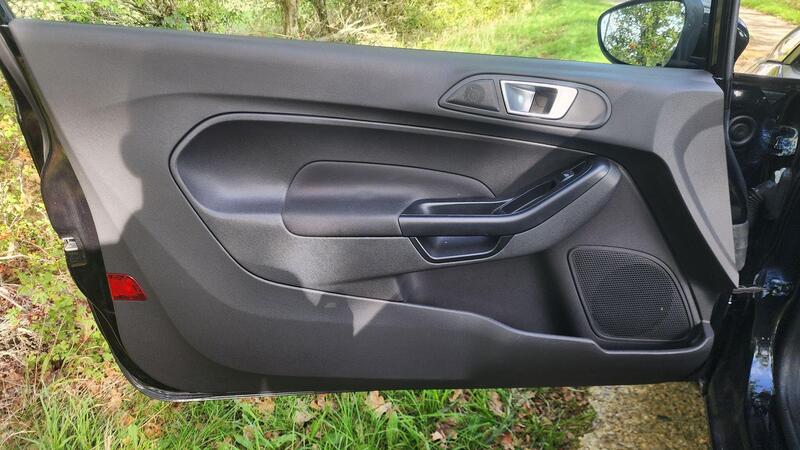 2014 Ford Fiesta — photo 49