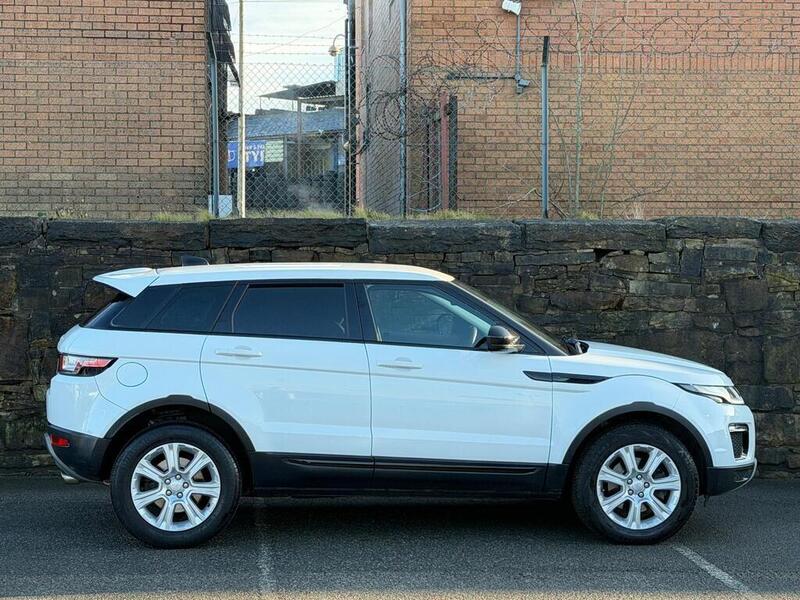 Land Rover Range Rover Evoque view 5