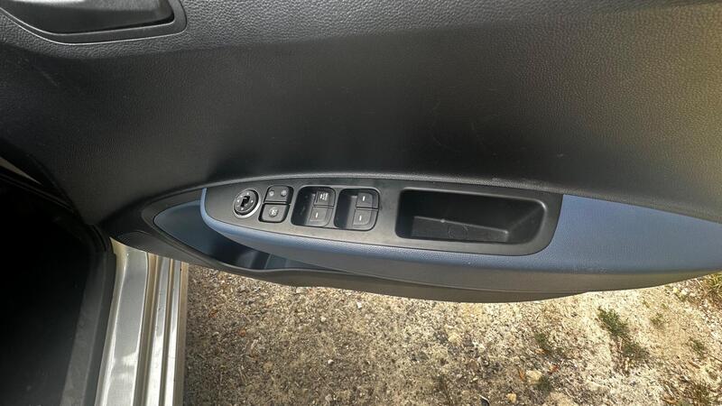 2014 Hyundai i10 — photo 10