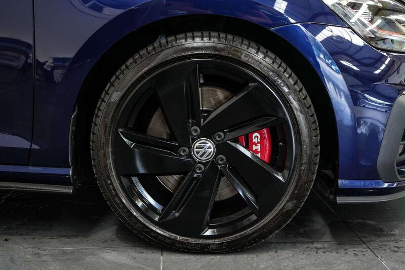 Volkswagen Golf view 7