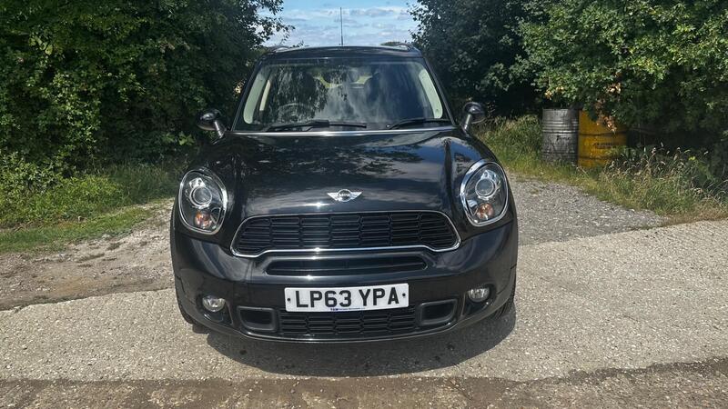 2013 MINI Countryman — photo 2