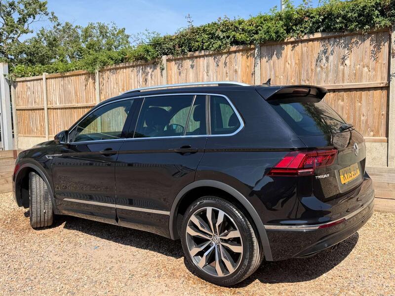 Volkswagen Tiguan view 7