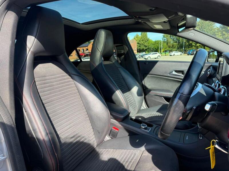 Mercedes-Benz Mercedes-Benz CLA view 3