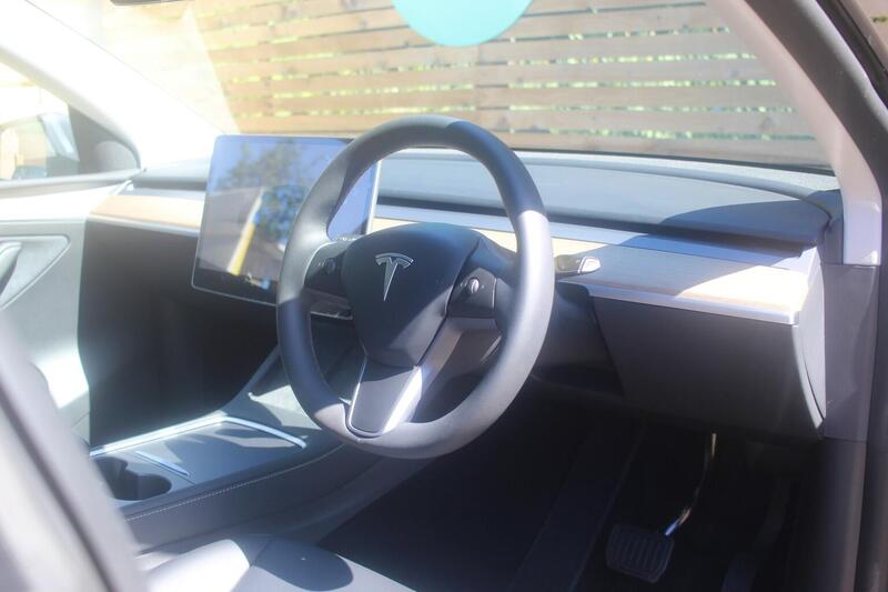 Tesla Model Y view 4