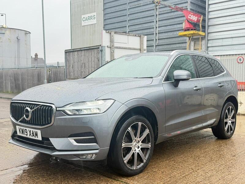 Volvo XC60 view 5