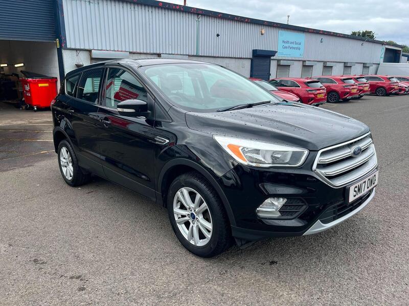 Ford Kuga view 3
