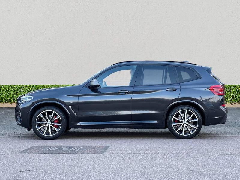BMW X3 view 4