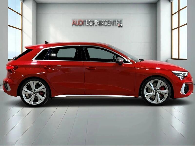 Audi Audi S3 view 5
