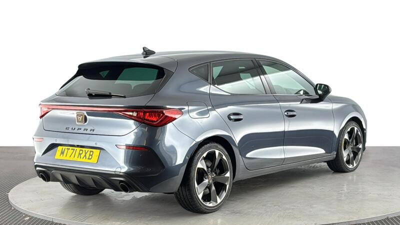Cupra CUPRA Leon view 4
