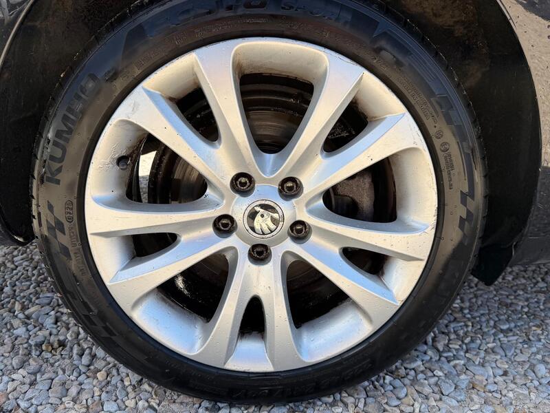 Skoda Superb view 2