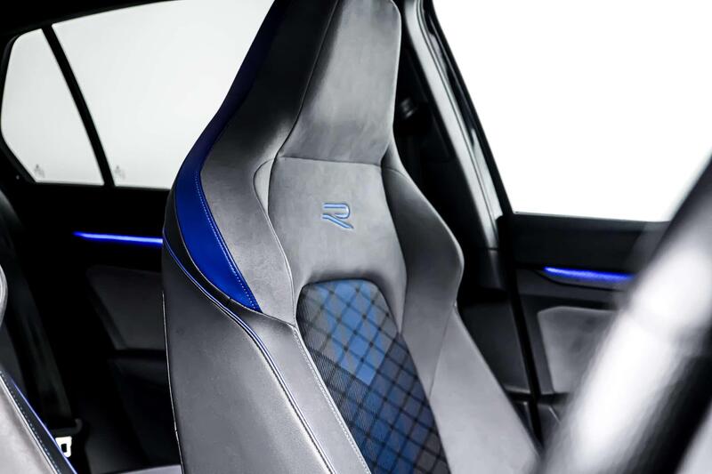 Volkswagen Golf view 3