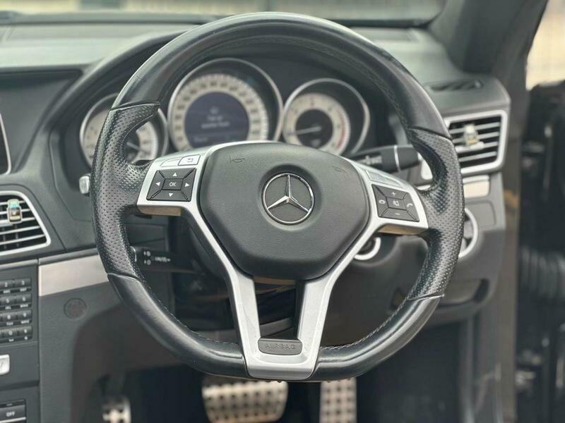 Mercedes-Benz E Class view 70
