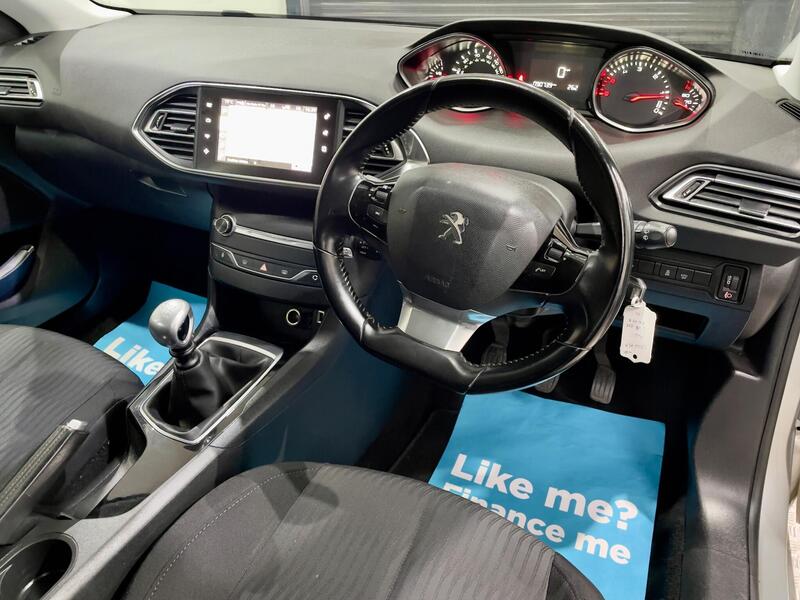 Peugeot 308 SW view 5