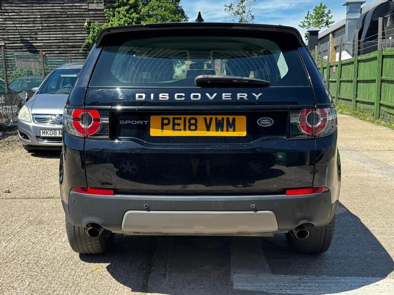 Land Rover Discovery view 6