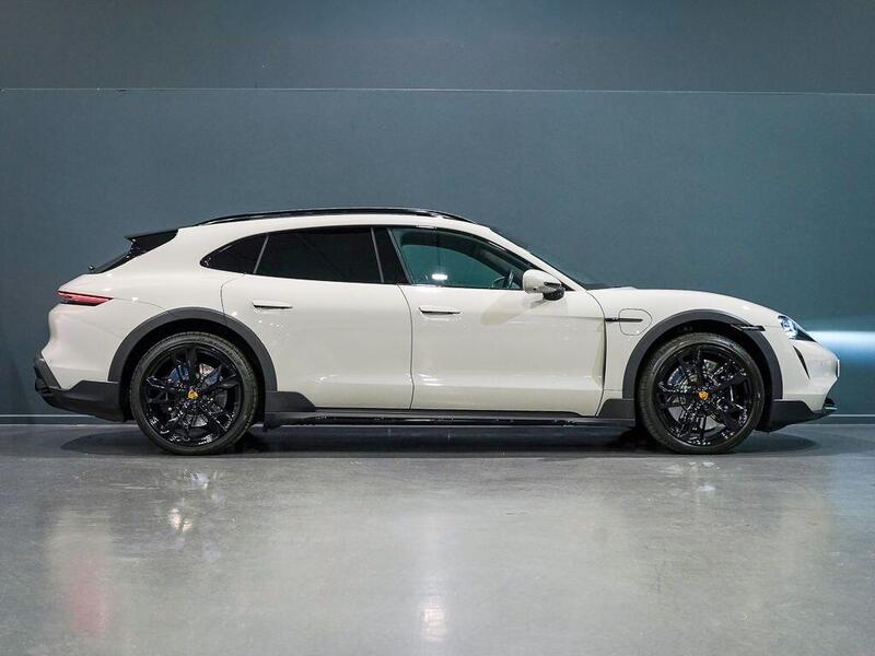 Porsche Taycan view 6