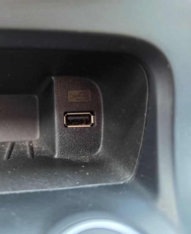 Ford Focus 1.6 Titanium Powershift Euro 6 5dr thumbnail 41
